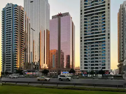 Бизнес-центр Al Moosa Tower 1