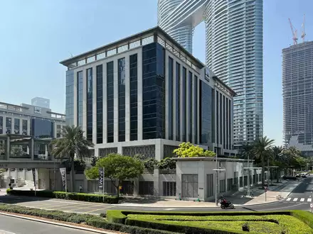 Бизнес-центр Emaar Square Building 1