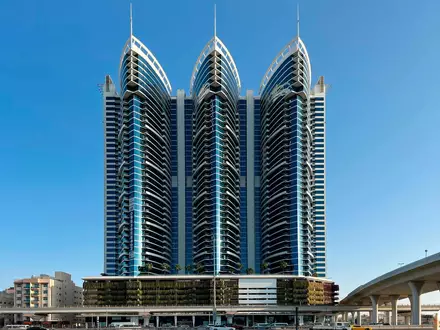 Бизнес-центр API Trio Towers